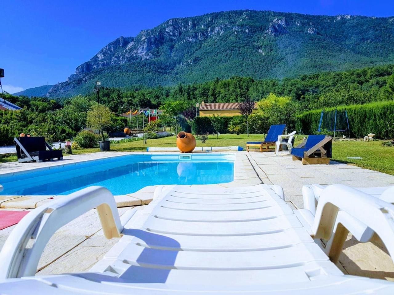 Hotel Restaurant Rose Des Pyrenees Belvianes-et-Cavirac Eksteriør billede